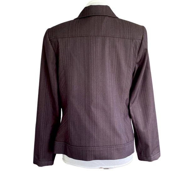 Hiroko lightweight lined jacket with front button pocket detail. Women’s size M - Picture 3 of 10